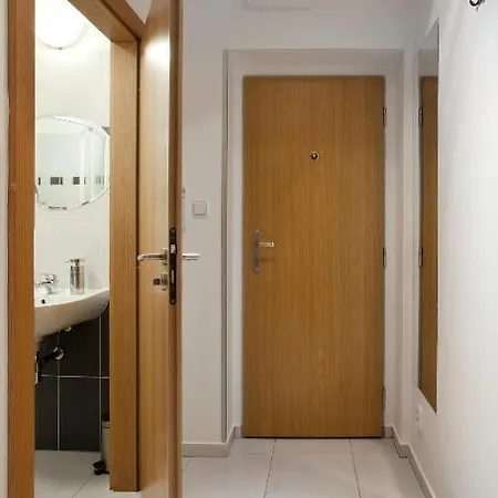 Yellow Deluxe Apartment